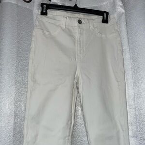 White Denim American Eagle High Rise Skinny Jeans (Short)